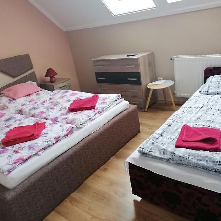 Bettina47 Apartman Hajduszoboszlo Ngoại thất bức ảnh