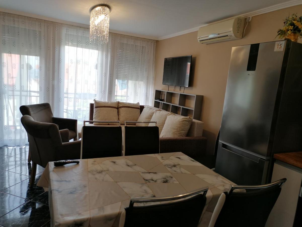 Bettina47 Apartman Hajduszoboszlo Ngoại thất bức ảnh