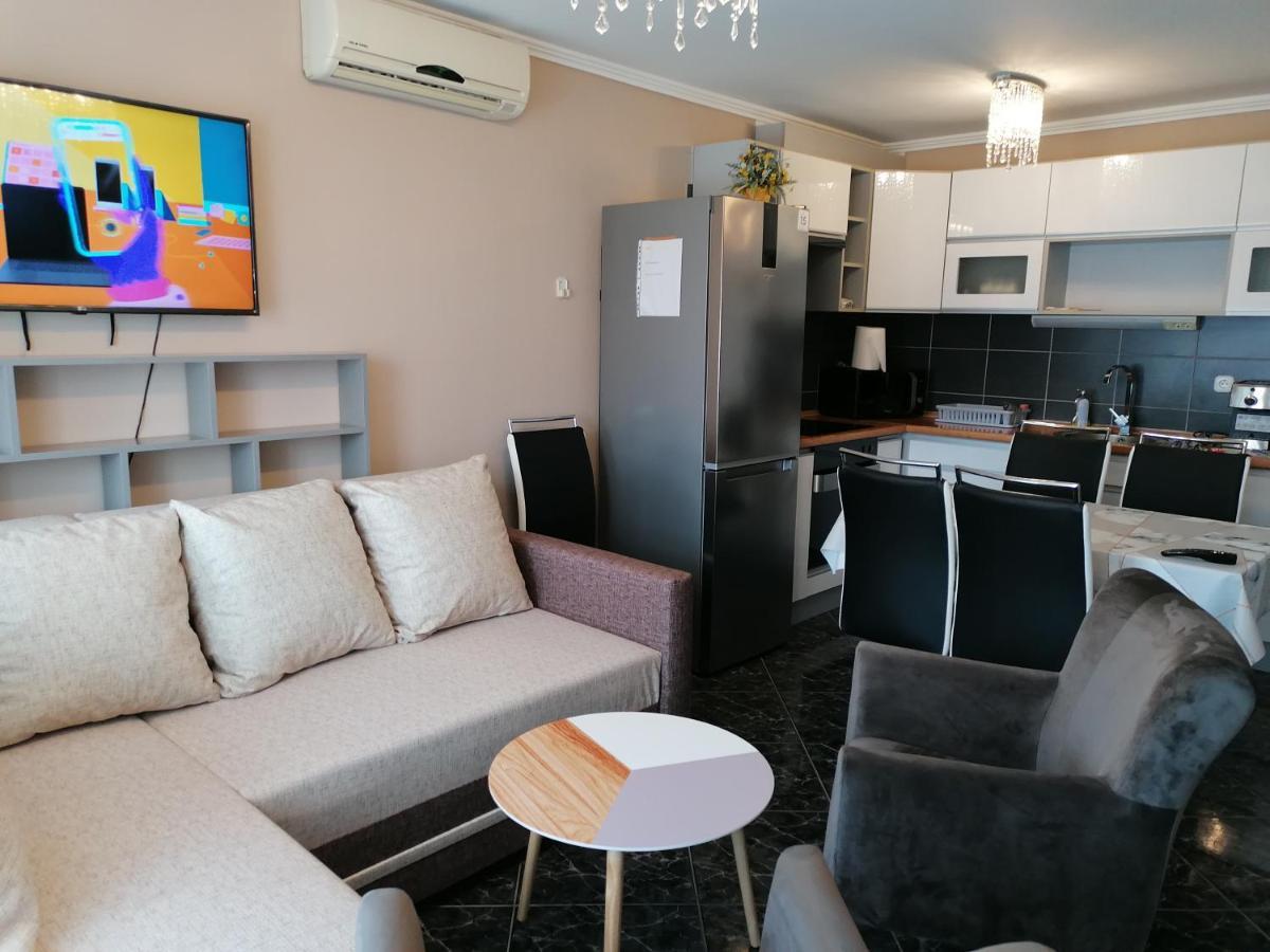 Bettina47 Apartman Hajduszoboszlo Ngoại thất bức ảnh