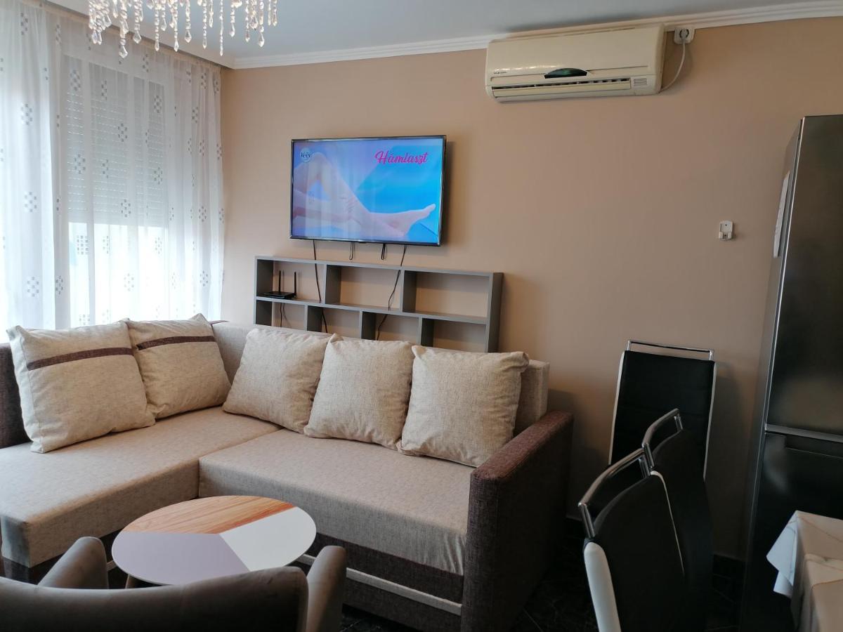Bettina47 Apartman Hajduszoboszlo Ngoại thất bức ảnh