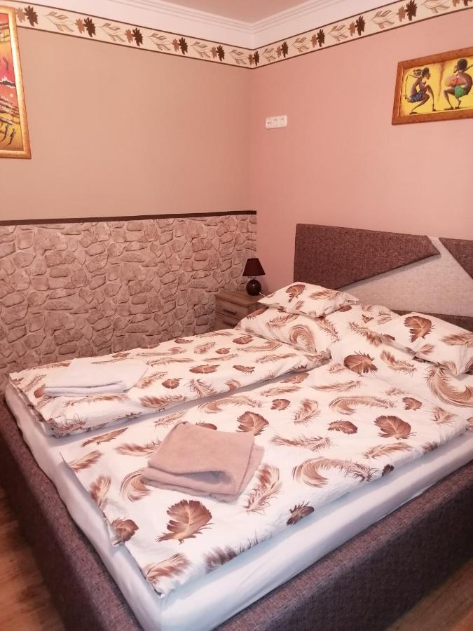 Bettina47 Apartman Hajduszoboszlo Ngoại thất bức ảnh