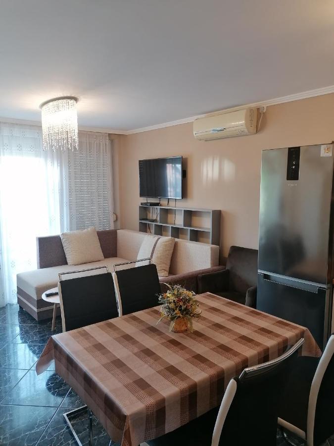 Bettina47 Apartman Hajduszoboszlo Ngoại thất bức ảnh